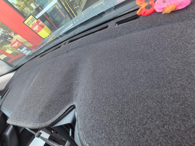 Dash mat