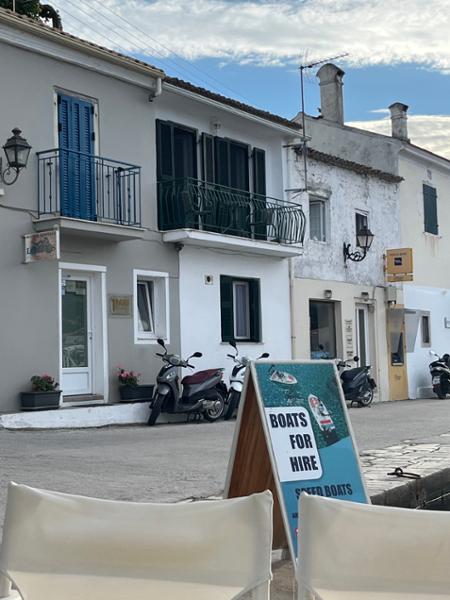 Simple, character cottage on the waterfront in Greece