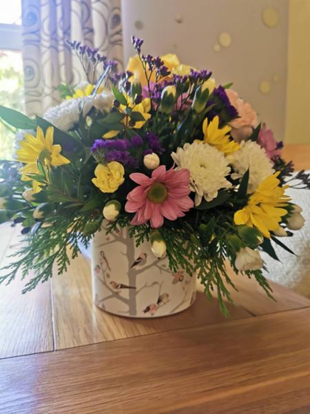 Perfect bunch of flowers, reasonable price and fast delivery