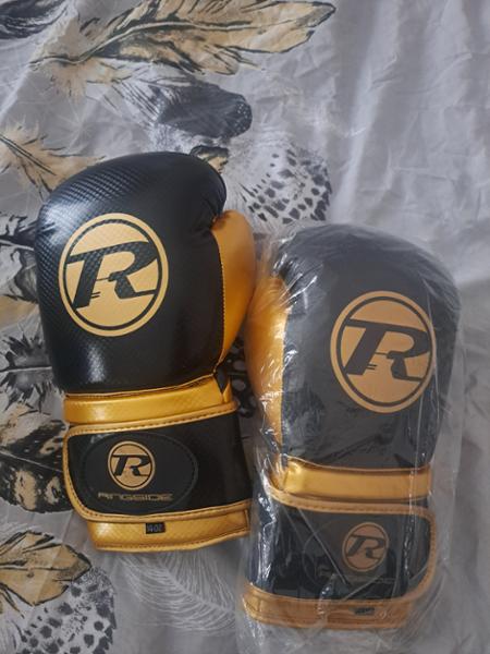 Amazing gloves