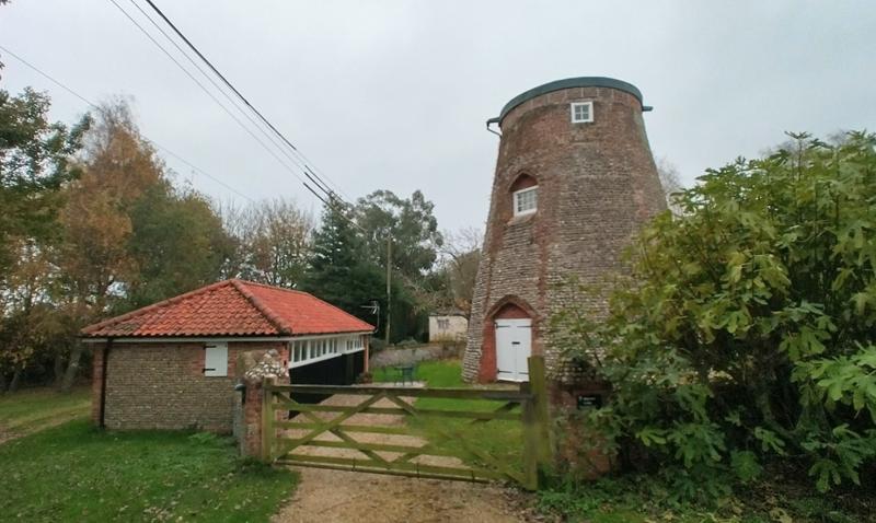 Blakeney Lodge