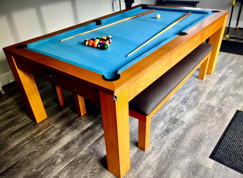 Excellent Pool dining table - we will have endless fun