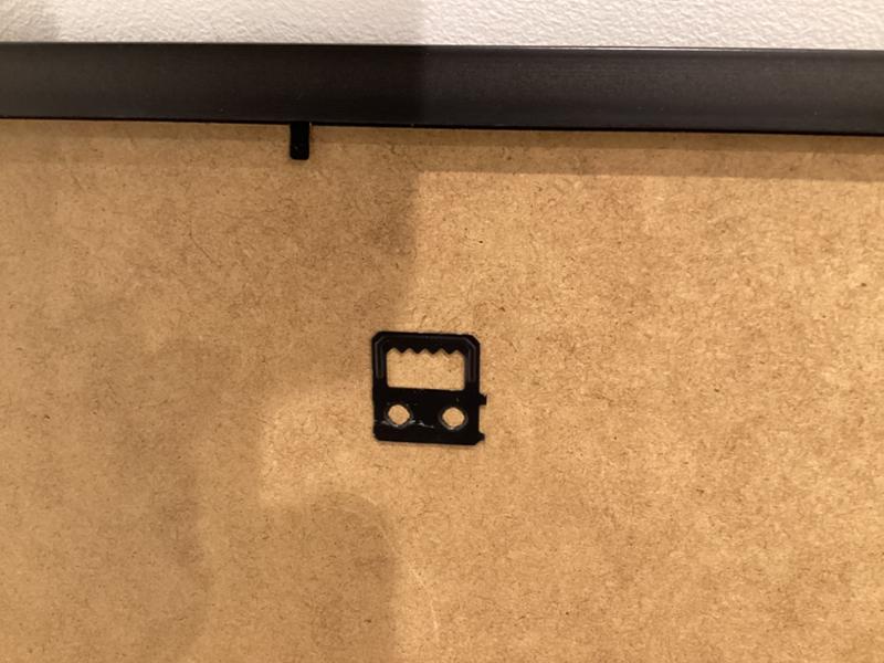 Nice frame but cannot hang it.