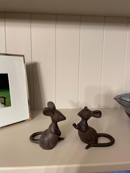 Pair of ‘cute cast iron mice’