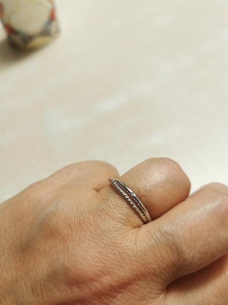 Hot diamond ring
