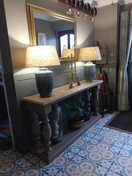 Perfect console table from a good reliable company,  would recommend