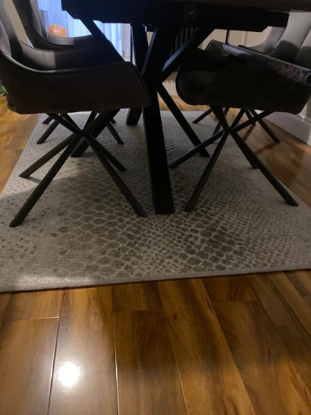 Beautiful rug looks great