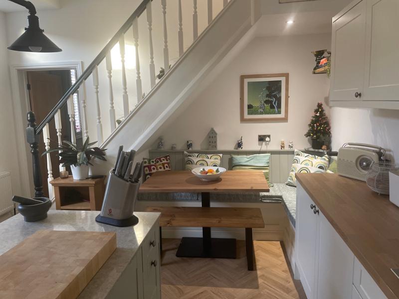 32mm Rustic Solid Oak Table Tops - Rustic Antique