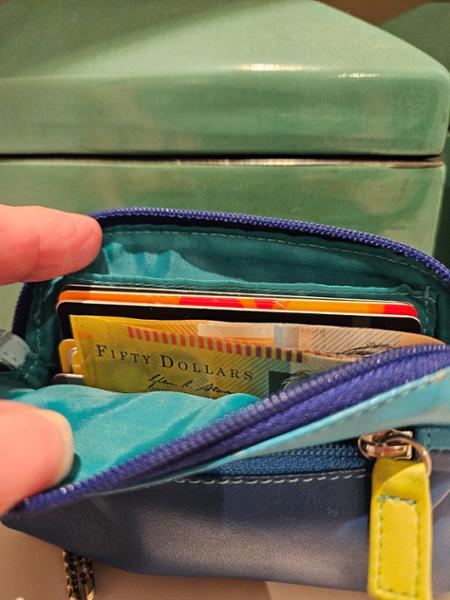 My perfect wallet and key holder..