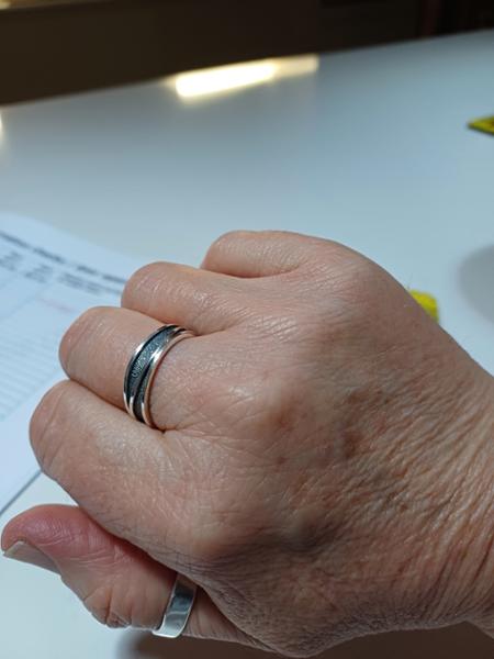Dark skies ring