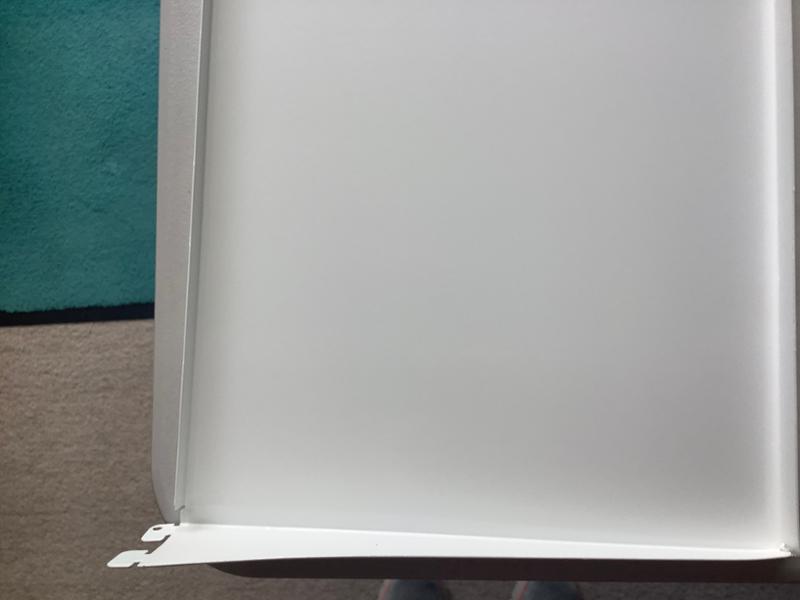 Damaged and missing goods. Slow customer service