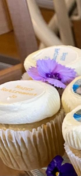 Retirement cup cakes