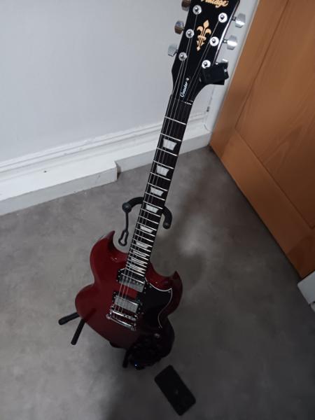 Nice little guitar pack