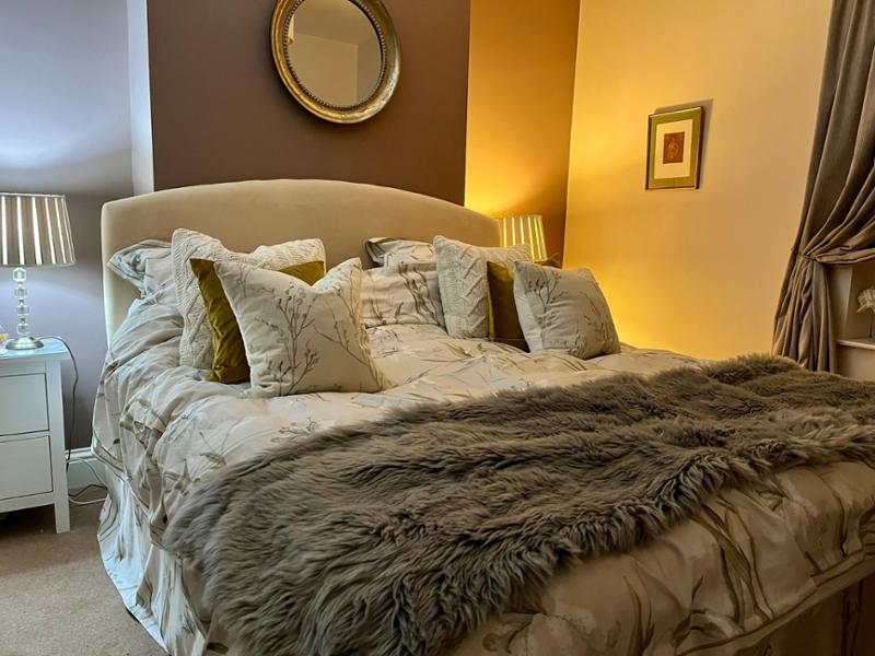Amazing bed set