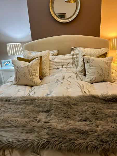 Amazing bed set