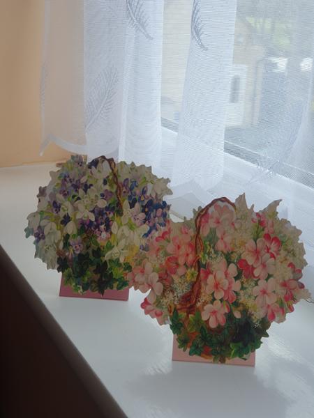 Pretty stand up cards