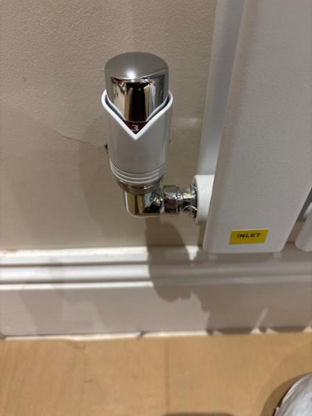 Ramone Modern TRV Corner White Thermostatic Radiator Valves