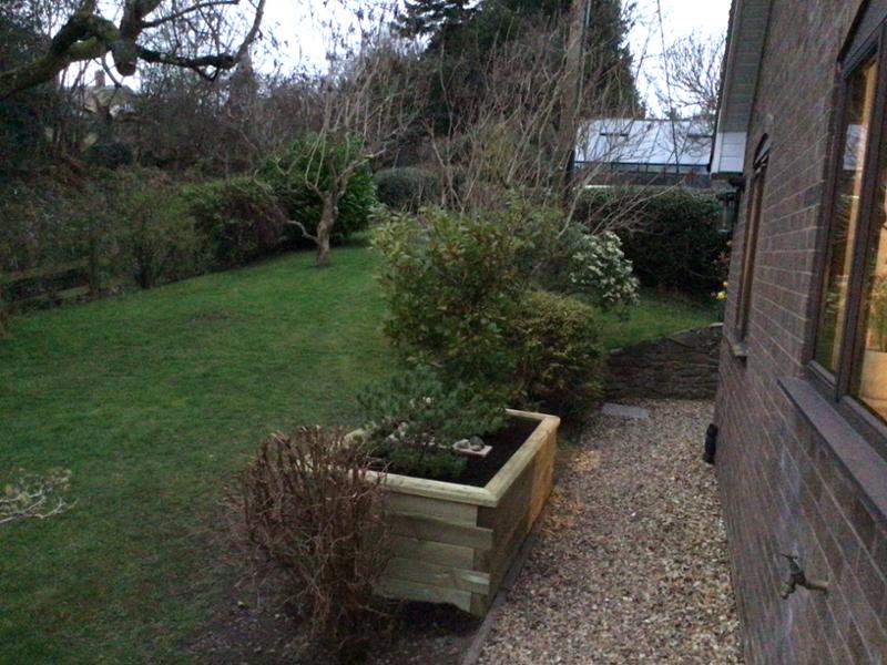 Top quality Raised Planter with excellent instructions.