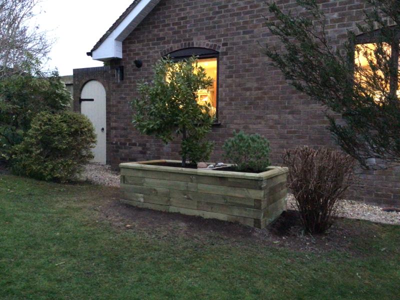 Top quality Raised Planter with excellent instructions.