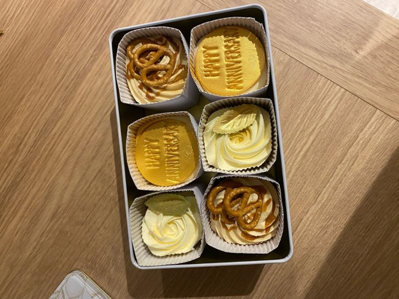 Happy Anniversary Cupcakes | Box of 6 | Next Day Uk Delivery