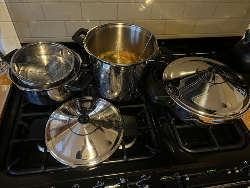 Love Kuhn Rikon Pressure cookers