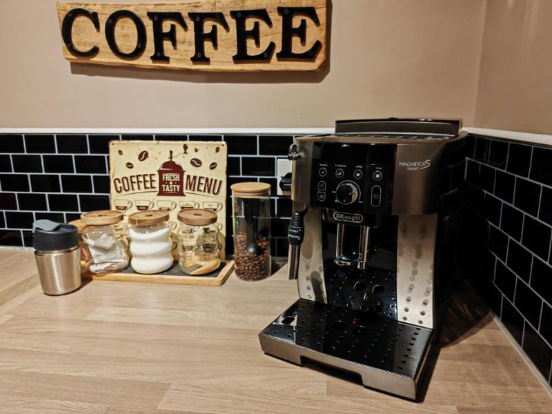 ECAM250.33.TB Magnifica S Smart Automatic coffee maker