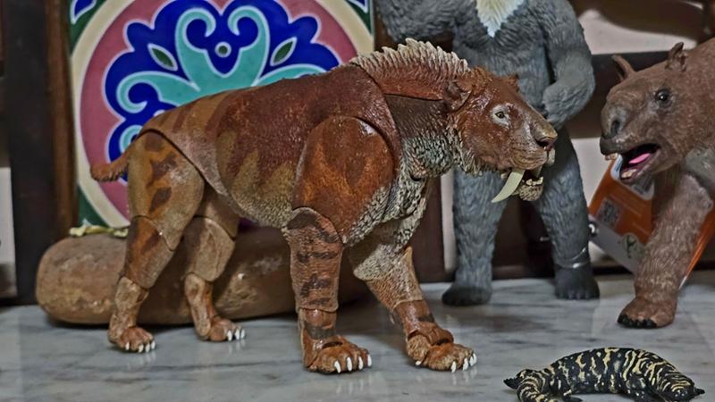 Spectacular Smilodon
