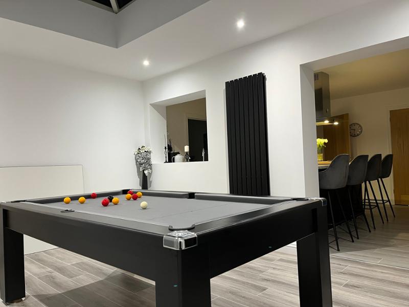 Great table which looks great as a table and a pool table
