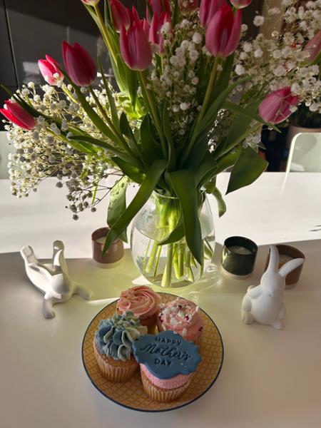 Perfect Mother's day cupcakes