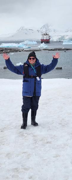 5157-Highlights of Antarctica