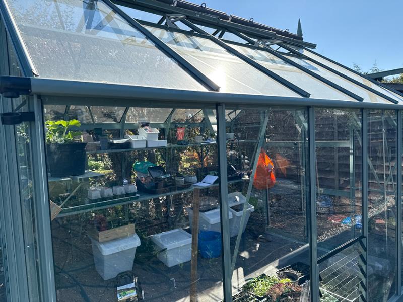 Great Rhino Premium Greenhouse