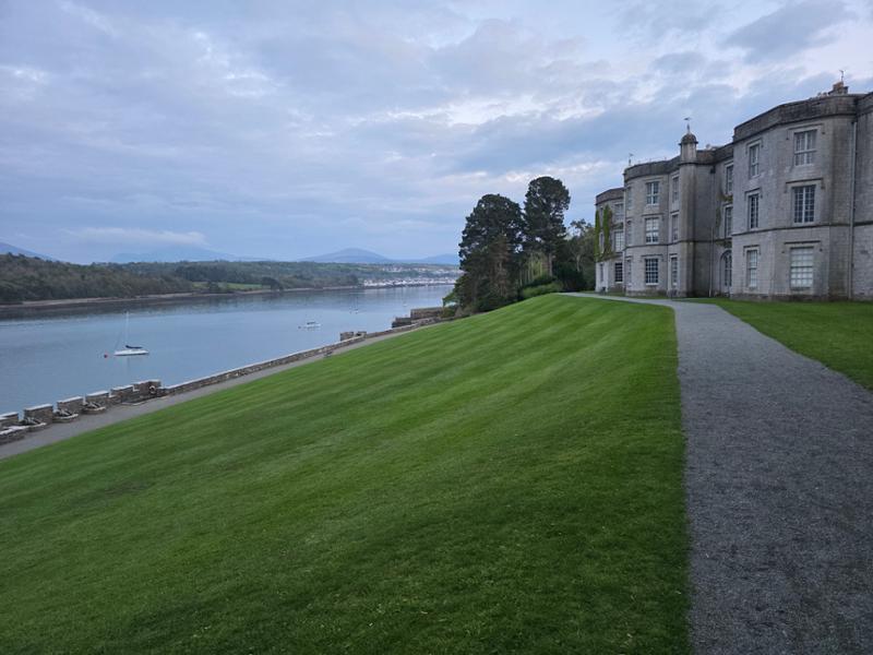 Porthdy Wiwer Goch