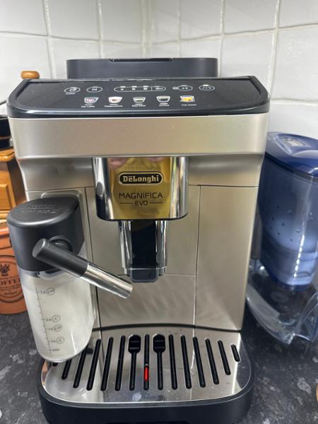 Magnifica Evo Fully Automatic Bean to Cup Coffee Machine