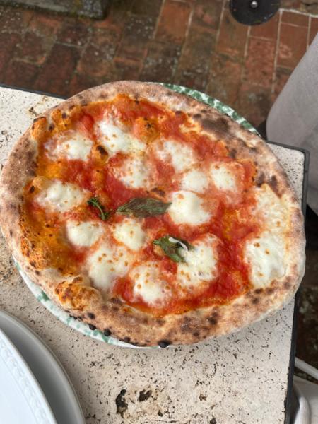 San Leolino (x 10 people) with Staff and Cook: Luxury hilltop farmhouse | Saltwater pool, gym, epic views | Staff &amp; cook, pizza party