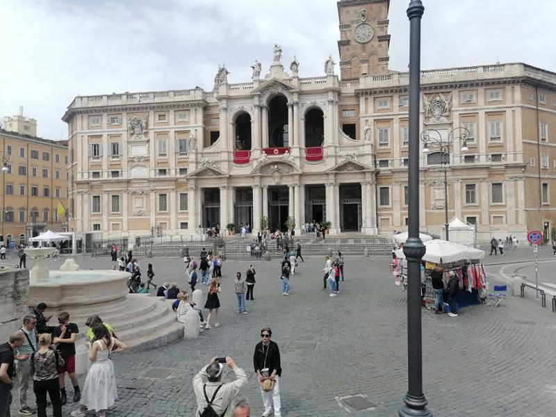 Hop on Hop off - Open Bus - The Pink I Love Rome