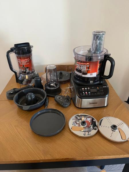 MultiPro OneTouch  Food Processor and Blender FDM73.850SS