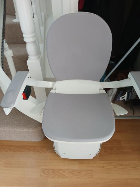 Brooks Stair Lift - Curved Stairlift - Free Survey - UK Fast Delivery - Stairlift Cost With Installation Unicorn Stairlifts