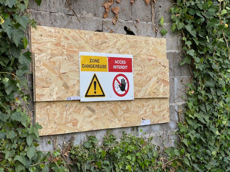 Panneau industriel - Zone dangereuse Accès interdit