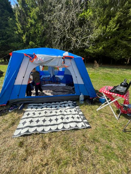 Outsunny 4-6 Man Camping Tent, Double Layer Tunnel Tent with Porch, Living Area and 2 Bedrooms, Sewn in Groundsheet, 3000mm Waterproof and UPF 30+, Po