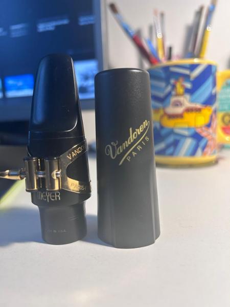 Dawkes was very fast to send me the product, that I received here in Brazil