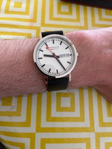 Mondaine Classic 36 mm