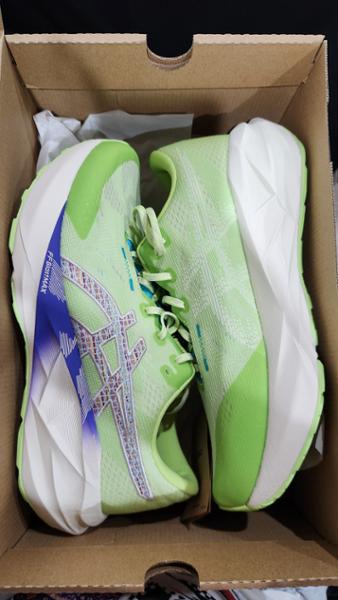 Asics Novablast 5 TR - Mens Running Shoes