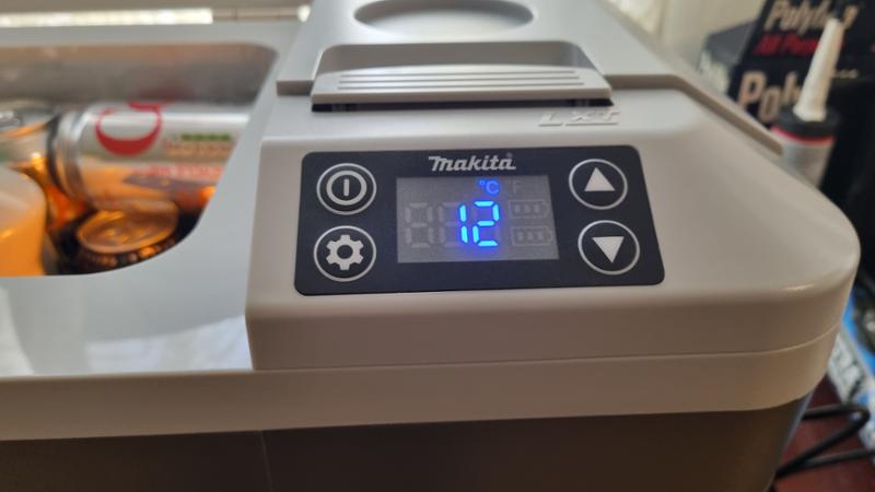 Makita 18v LXT Cooler Warmer Box 20L with Wheels Olive DCW180ZO
