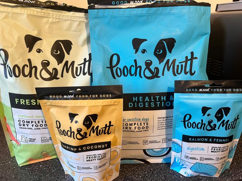 Doggos and their hoomans love Pooch&Mutt