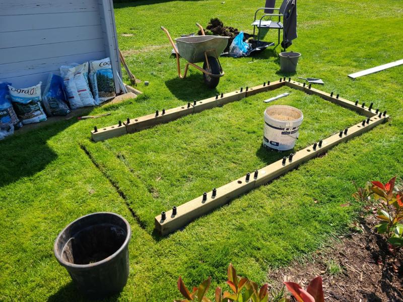 Une belle grande jardinière surélevée pour mon potager.