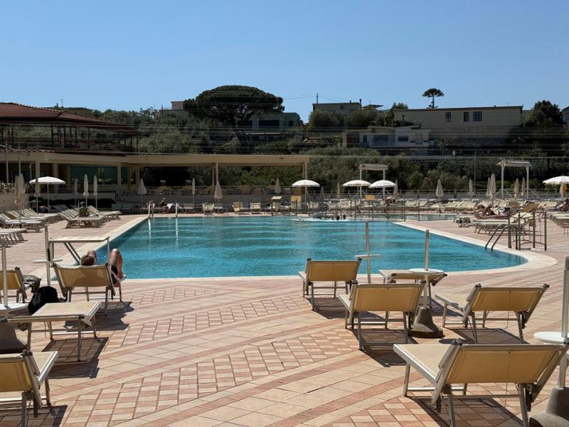 Excellent Holiday, Thoroughly enjoyable