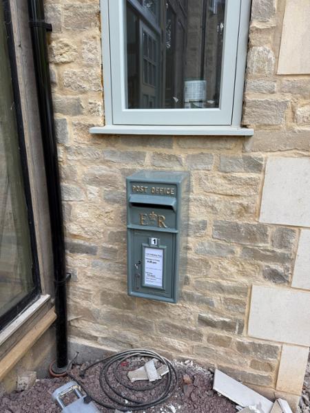 French Grey ER Wall Mounted Post Box