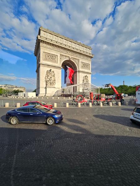 Paris Explorer