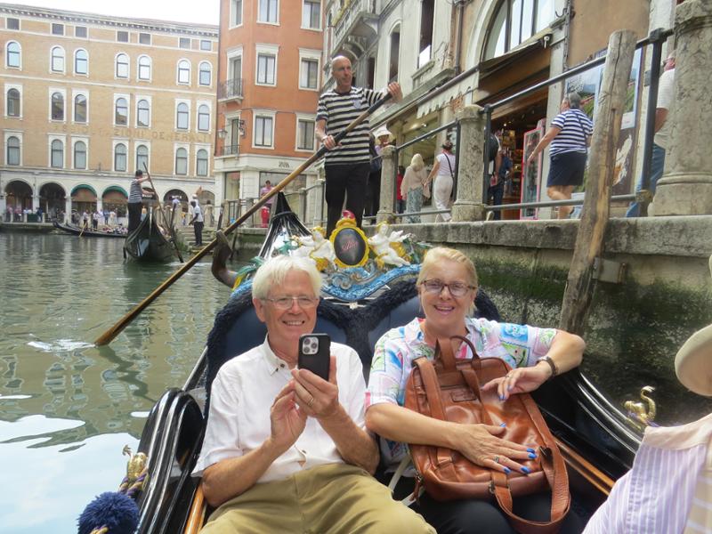 Wonderfully Enjoyable, Entertaining & Enlightening Tour.
