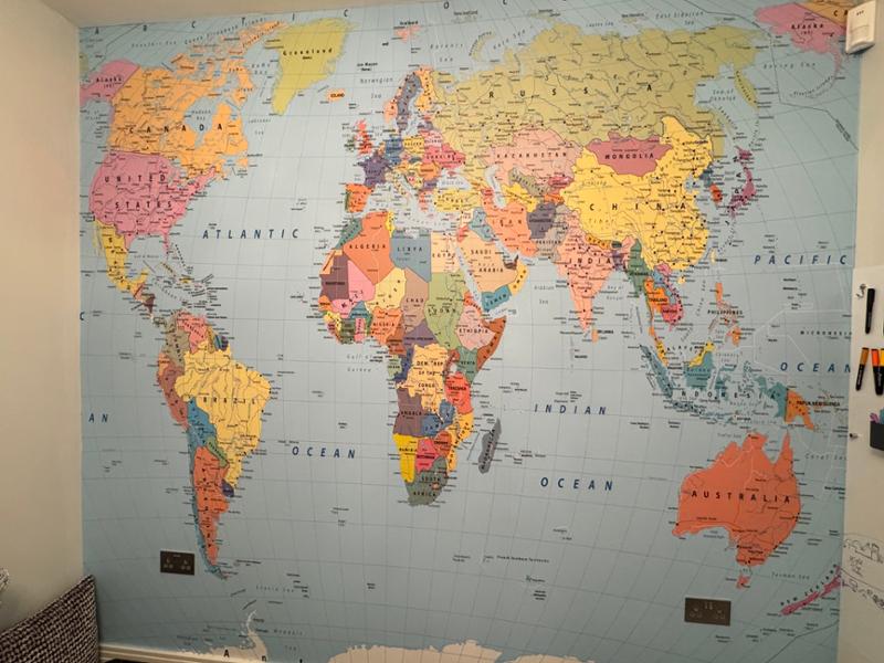 Beautiful, high-quality world map mural + outstanding customer service